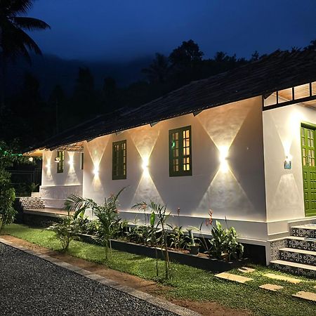 Calm Shack - 2 Bedroom-Boutique Farm Stay 무나르 외부 사진