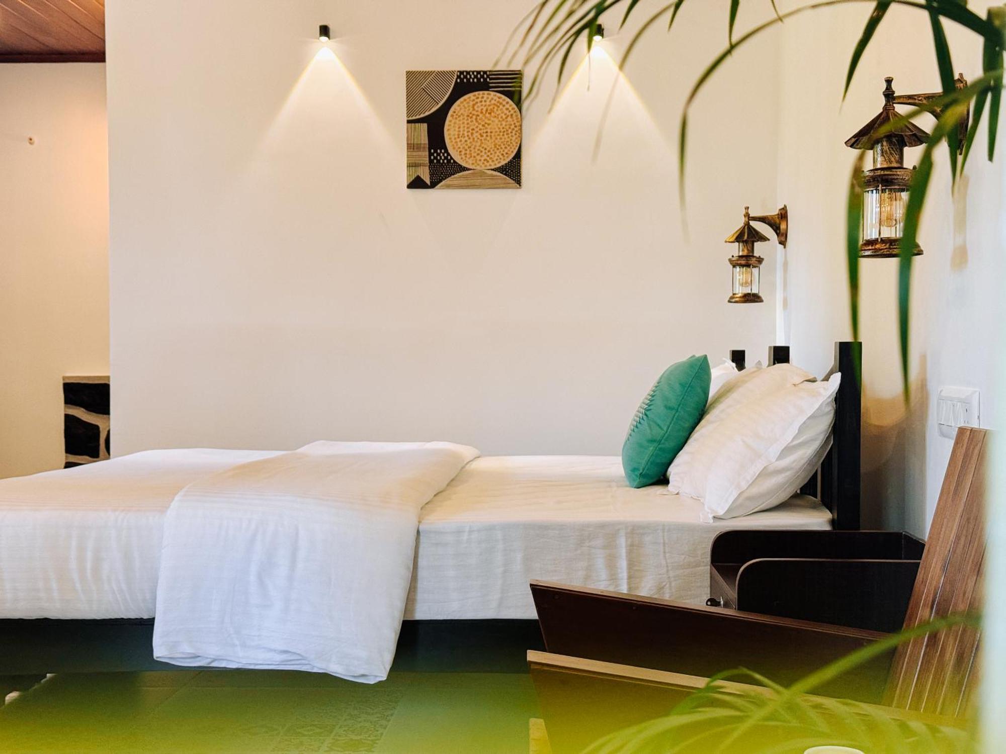 Calm Shack - 2 Bedroom-Boutique Farm Stay 무나르 외부 사진