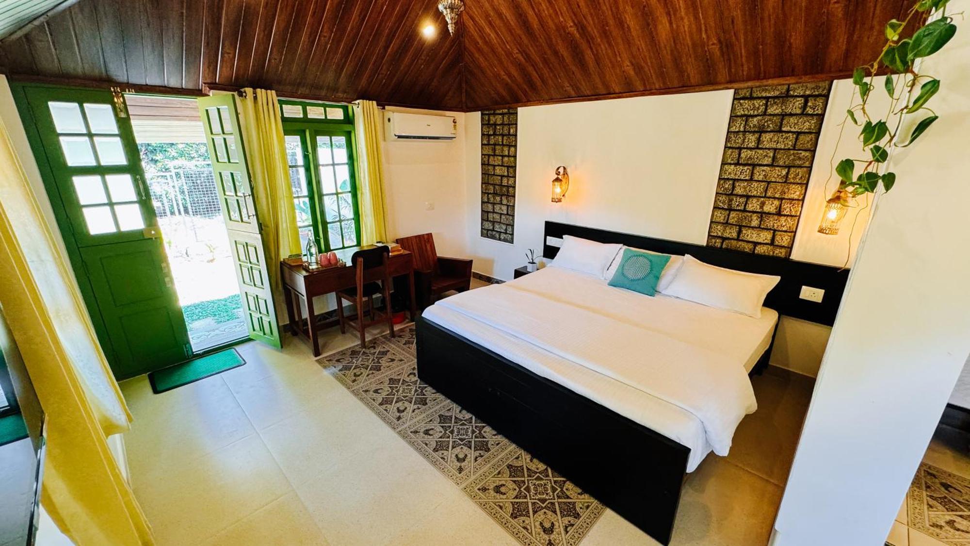 Calm Shack - 2 Bedroom-Boutique Farm Stay 무나르 외부 사진