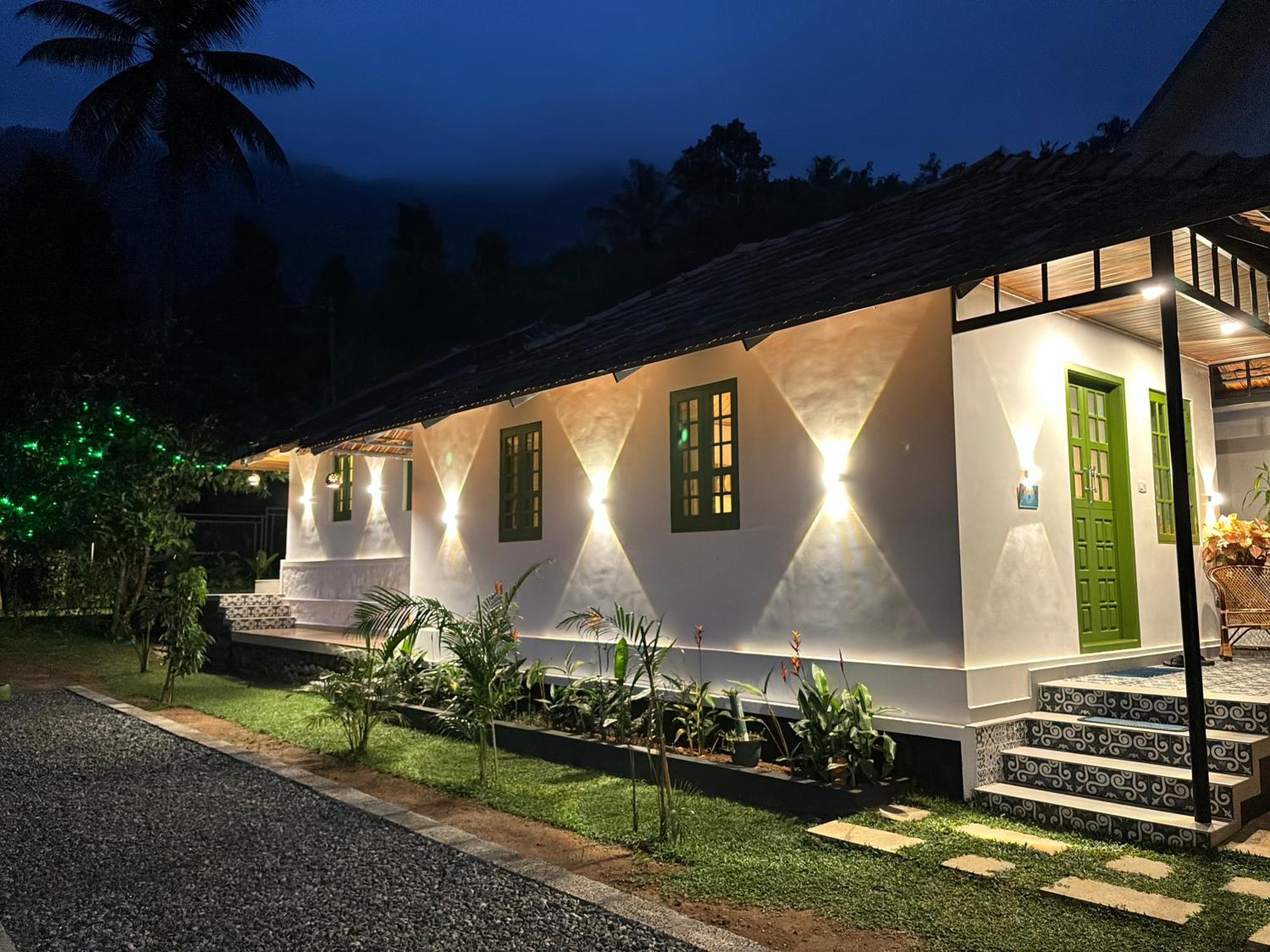 Calm Shack - 2 Bedroom-Boutique Farm Stay 무나르 외부 사진
